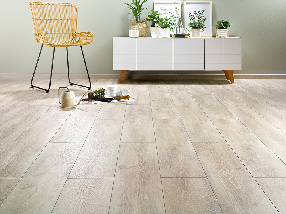 Aristote 702 0smoze